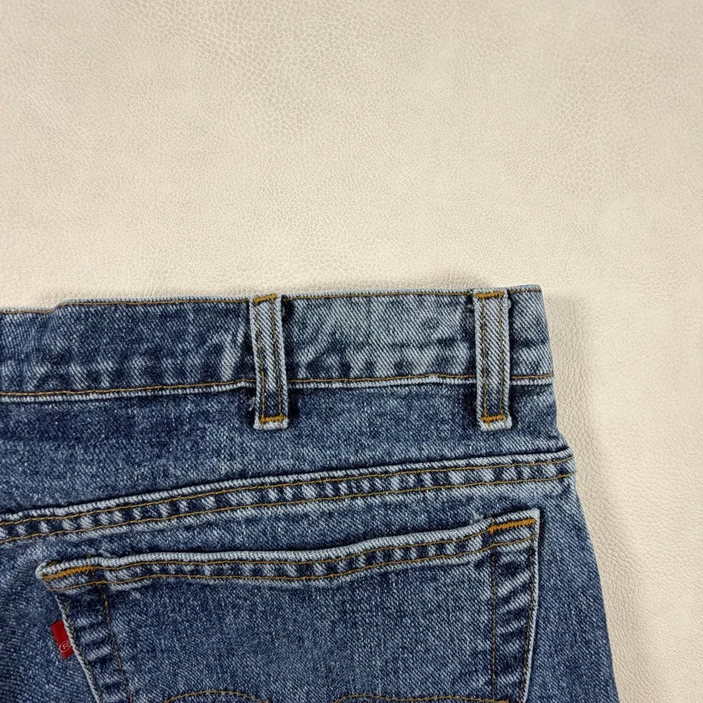 Vintage Levis 550 Relaxed Fit Tapered Leg Jeans Mens 38x32 Blue 1993 USA